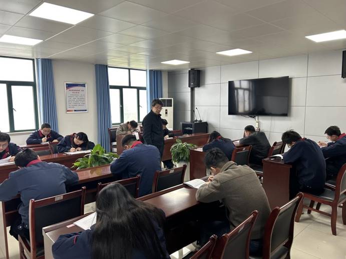 建材公司、檢測公司聯(lián)合開展管理人員業(yè)務(wù)提升考試